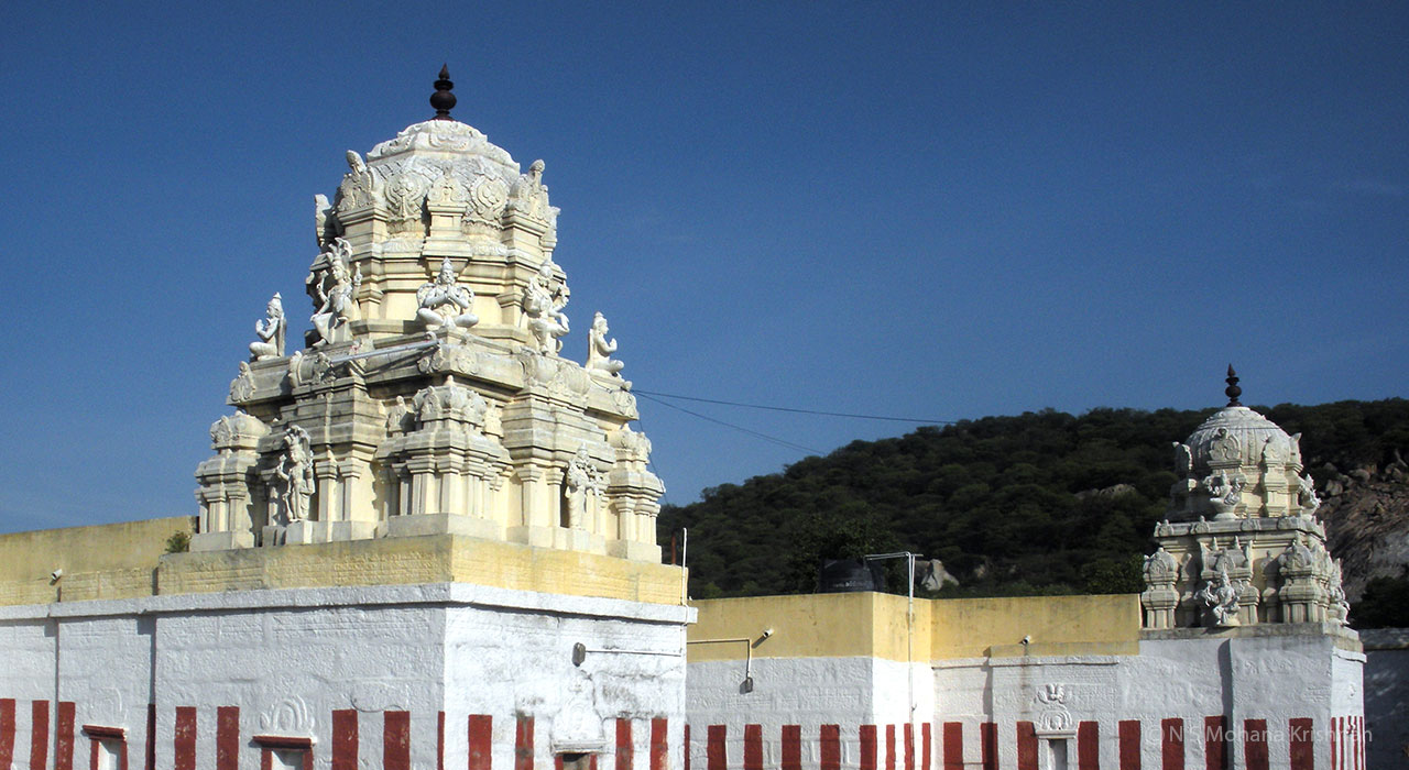 Santhanavenugopalaswamy-Temple1
