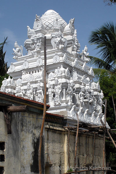 Uthukottai-Sundaravaradaraja-Perumal-Temple1