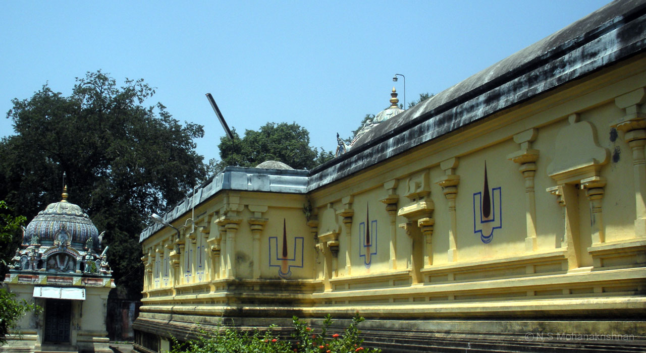 tiruchemponkoil-1