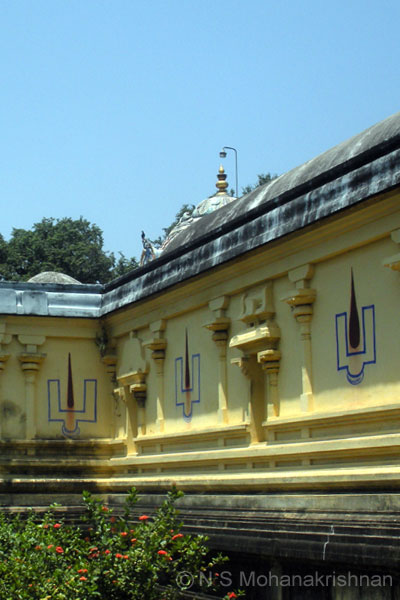 tiruchemponkoil-3