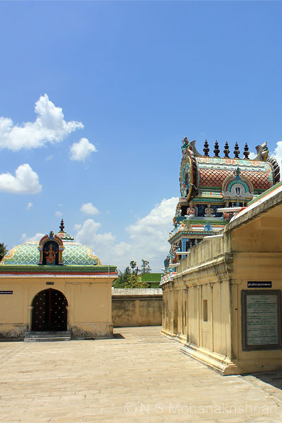 sayanaperumal-triloki-5
