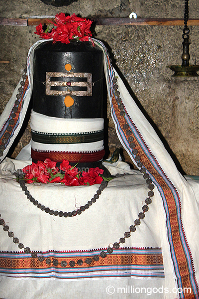 amirtha-erumaivetti-1